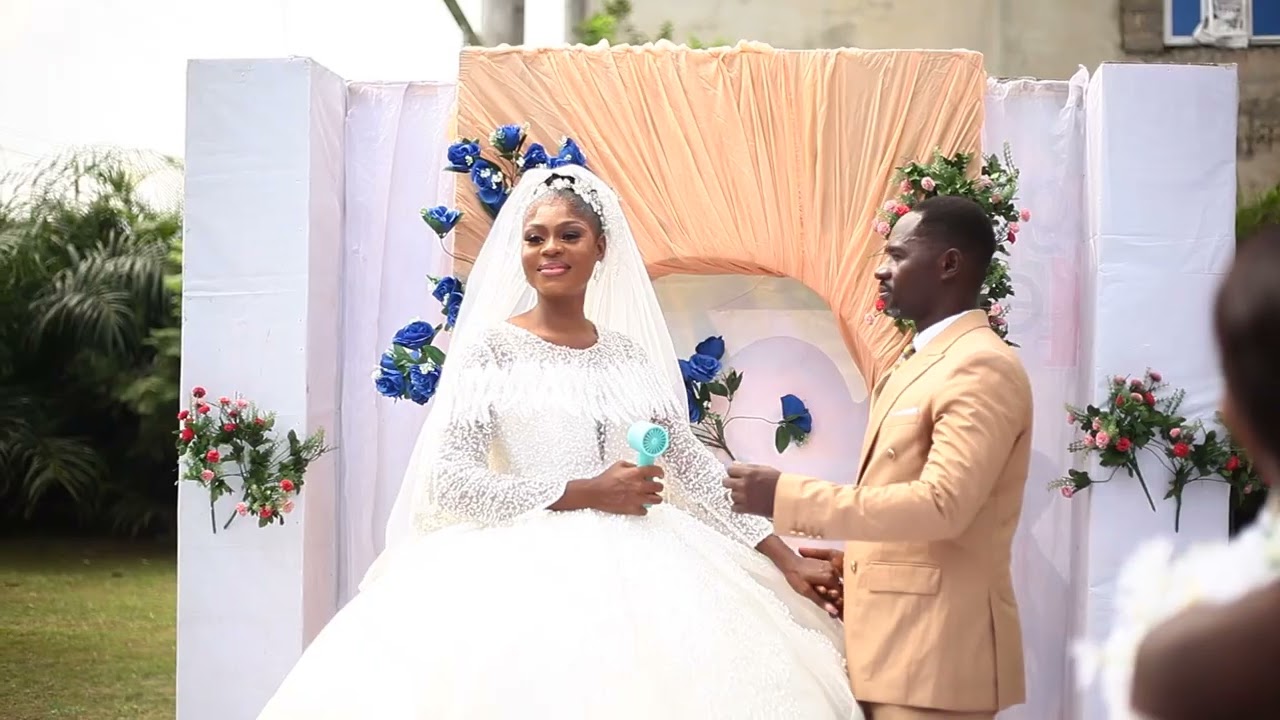 GIFT & TEME WEDDING