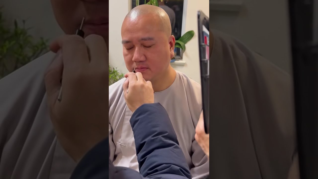 Chữa bệnh bằng phương pháp diện chẩn bấm huyệt để chữa bệnh và tăng cường sức kh