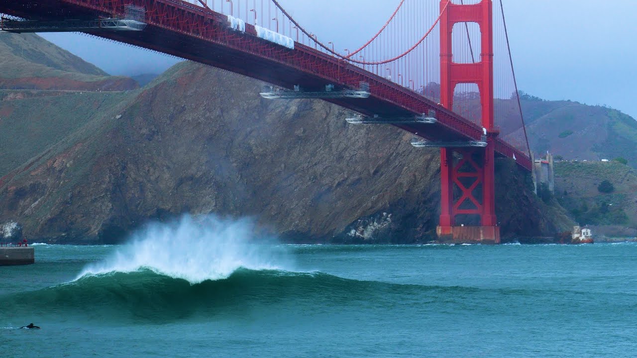 Winter SURF under the GOLDEN GATE BRIDGE, San Francisco on Dec 13, 2021