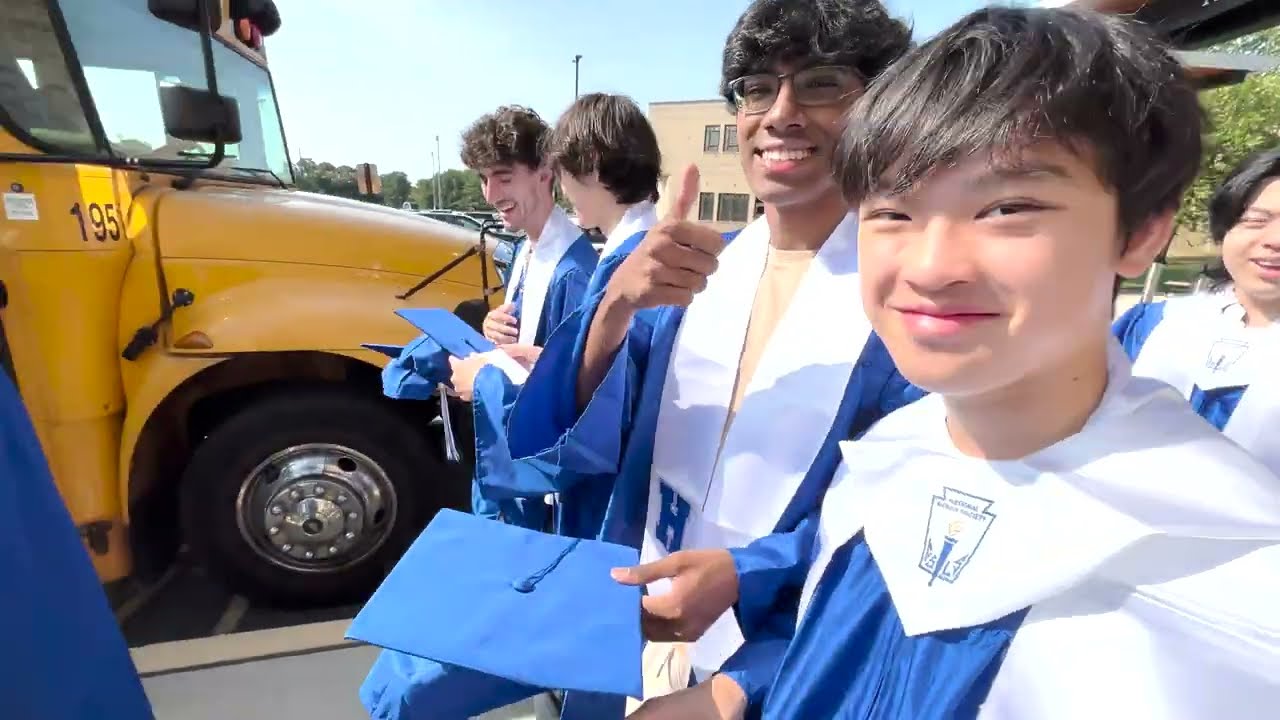Holmdel High School Senior Walk 2024