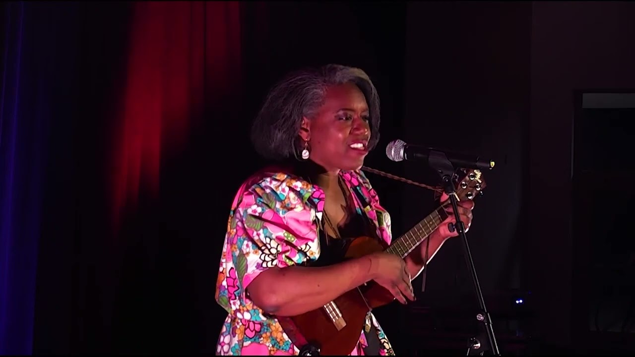 Life Gives Me The Blues | Kelle Jolly | TEDxETSU