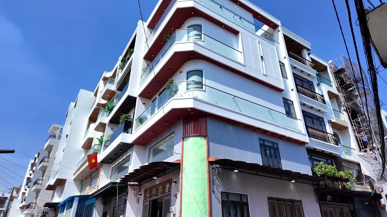 Nhà 2 Mặt Tiền hẻm xe hơi đường Lê Đình Cẩn-Bình Tân, Mới Cứng 💯%, Nội Thất Cao Cấp 