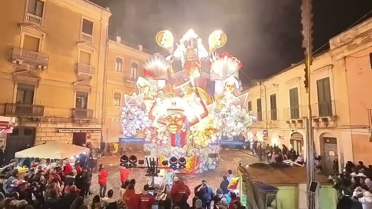 Carnevale di Acireale 2024 - Io capitano