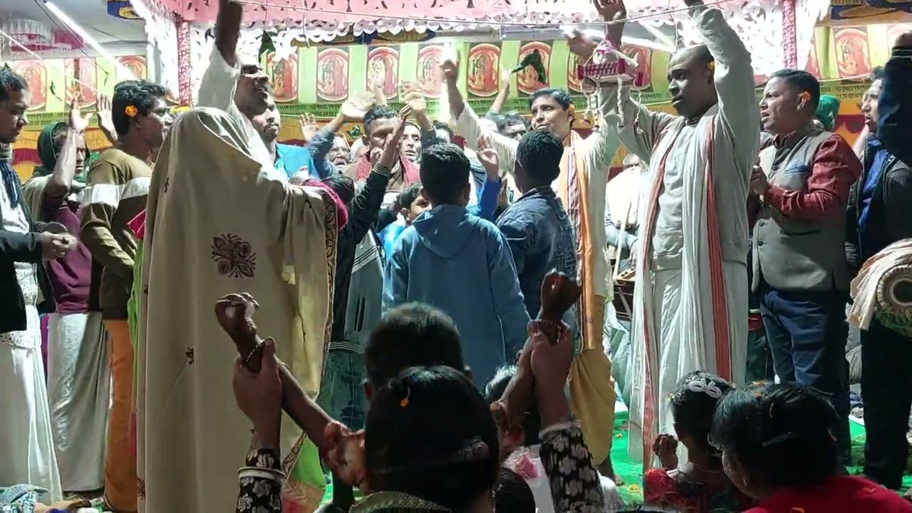 সেনগ্রাম কালিতলা বাজারস্থ কেন্দ্রীয় কালী মন্দিরে নামযজ্ঞ শেষে ভোগের কীর্তন। 🙏🕉🙏🕉🙏🕉🙏🕉🙏🕉🙏🕉🙏🕉🙏🕉🙏🕉🙏🕉🙏🕉🙏