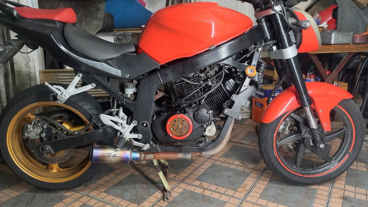 CAVALETE CENTRAL- COMET 250/650cc #submarinocoreano 