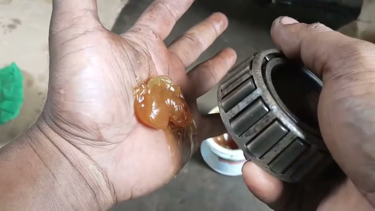 paano maglagay ng grasa or magrepack ng bearing? Wheel bearing for isuzu truck.