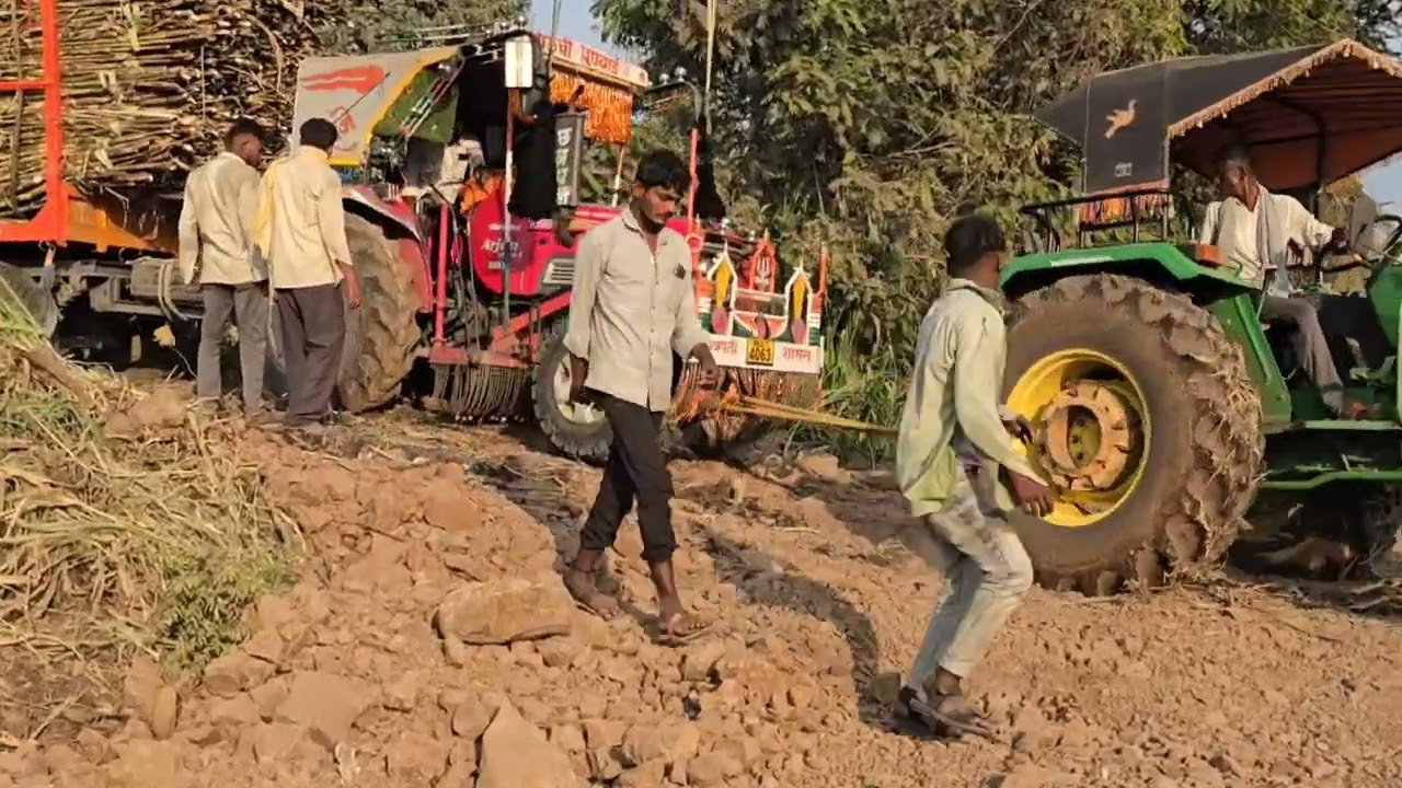 Arjun555 and dohndeer5310 pulling sigarcaneloaded trolly