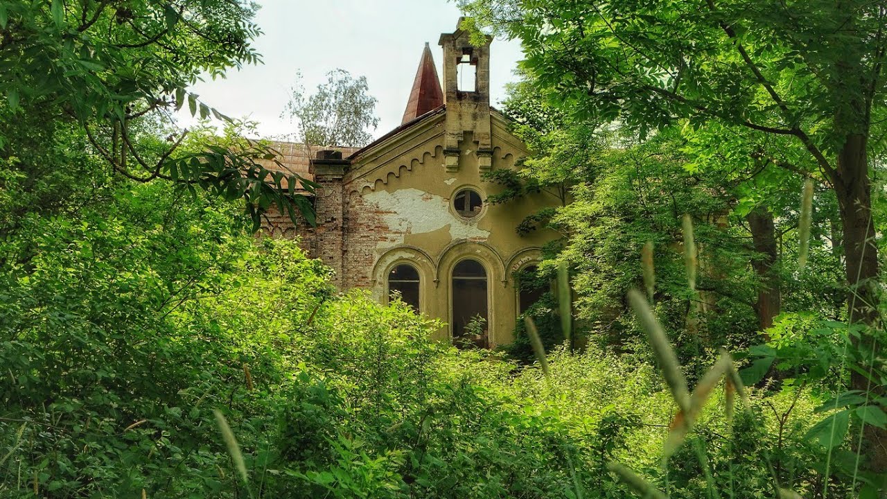 Die verlassene Kirche am Rosenberg