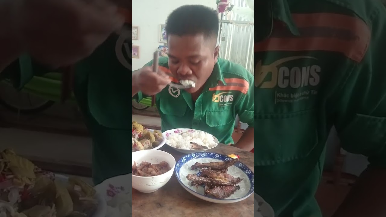 Ngày mùng hai tết của em 