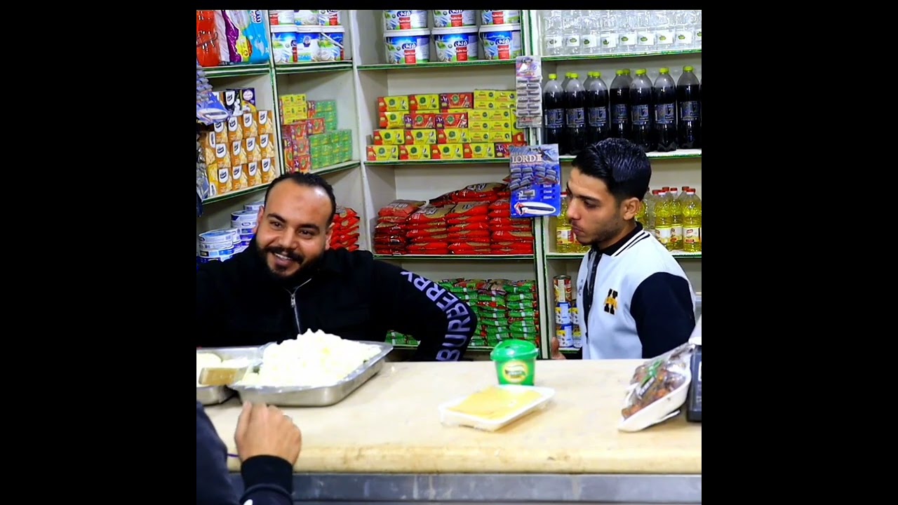 اسمع عن الملابس المستعمله لكن جبنه براميلى مستعمله جديده ده🤔🤣🤣🤣