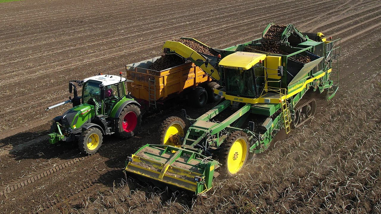 Aardappels rooien | Harvesting potatoes | Kartoffeln roden | Ploeger | John Deere | Fendt