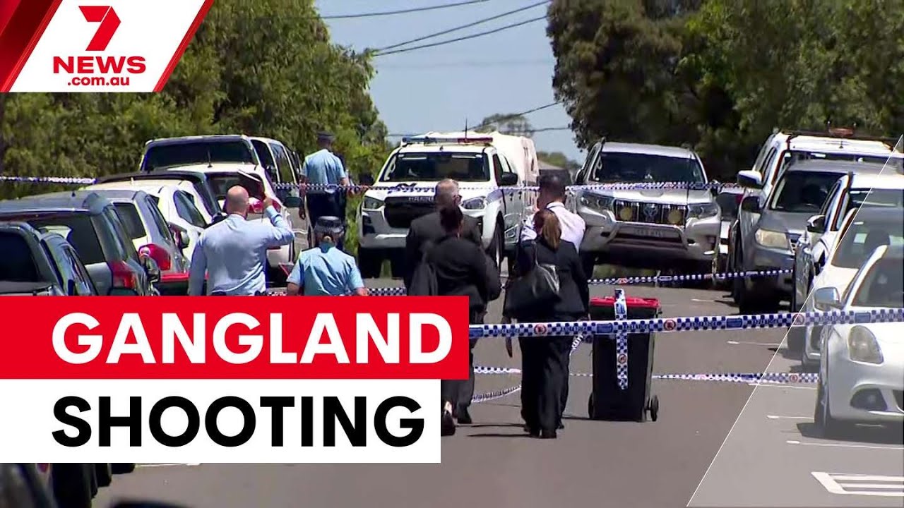 Blacktown shooting leaves man dead in gangland attack | 7NEWS