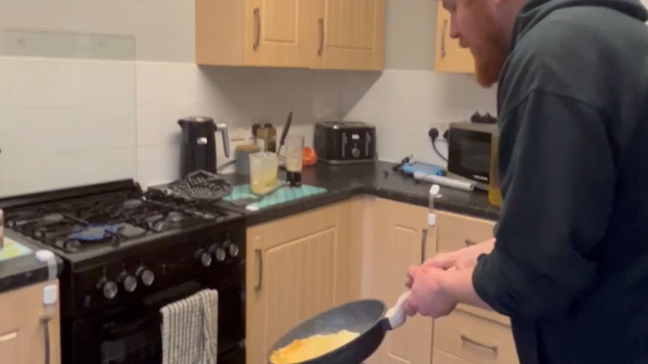 Funny Pancake Flip Fail - man finds that flipping pancakes is not easy || WooGlobe