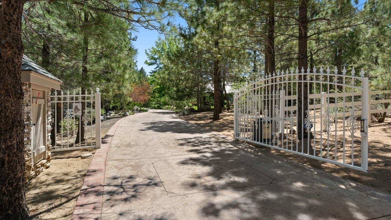 7123 Franktown Rd, Carson City, NV