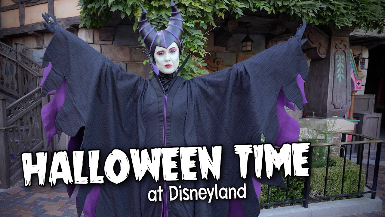 Halloween Time at Disneyland - We Are Dream Key Holders!   4K