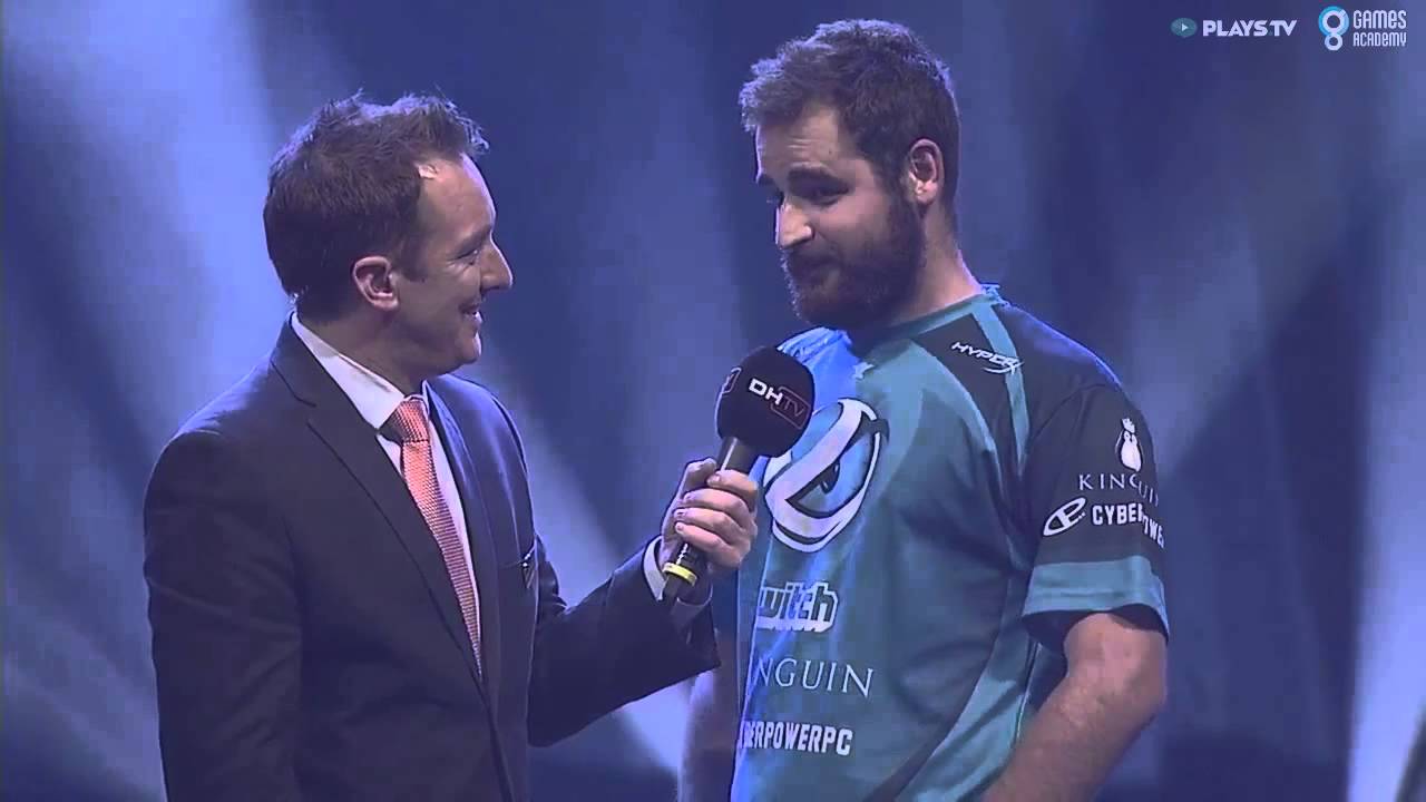 DreamHack Cluj-Napoca 2015 - Entrevista com FalleN (Legendado)