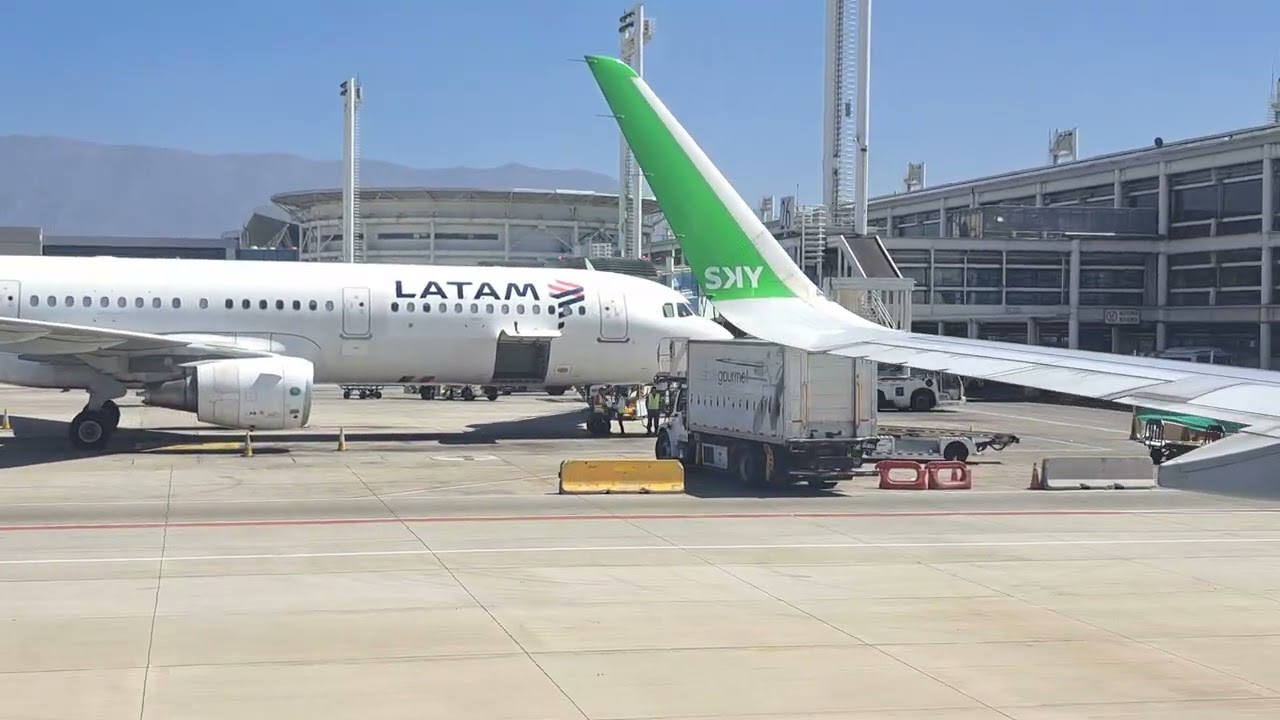 Aterrizaje en santiago aeropuerto arturo merino benitez [SCL] A320neo SKY