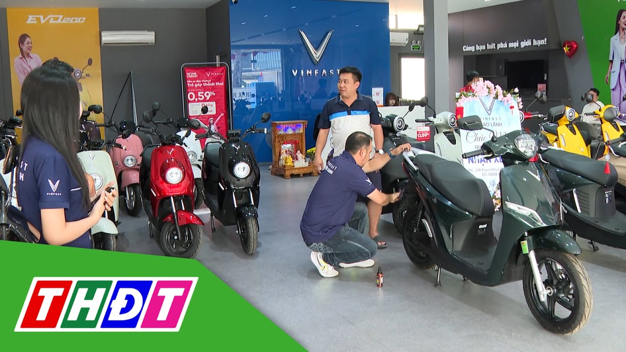 Xe m&aacute;y điện 