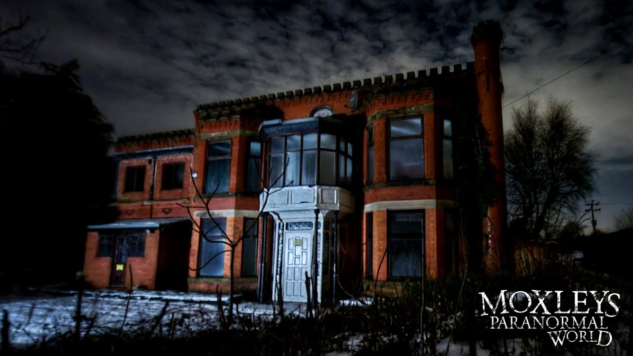 UNEXPLAINABLE PARANORMAL ACTIVITY IN THIS HAUNTED ABANDONED MANSION