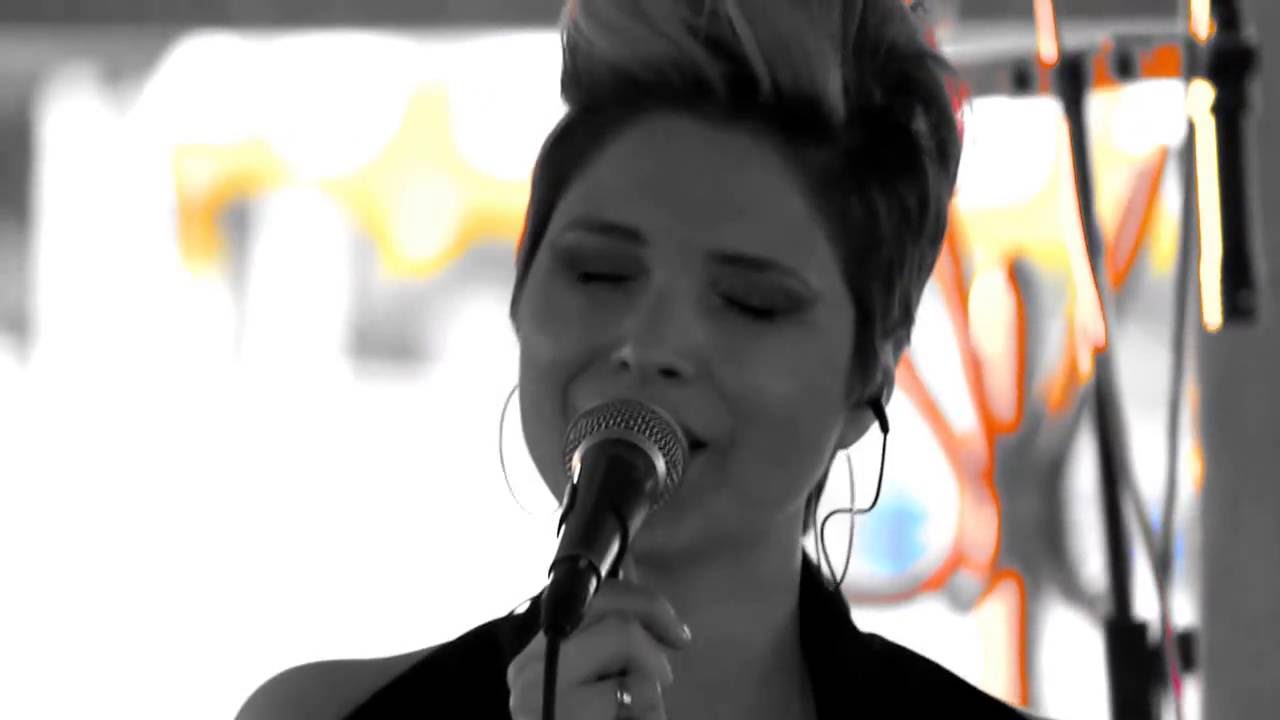 SANYA D RIO-live /ElectroAcoustic - DODJE MI DA VRISNEM TVOJE IME