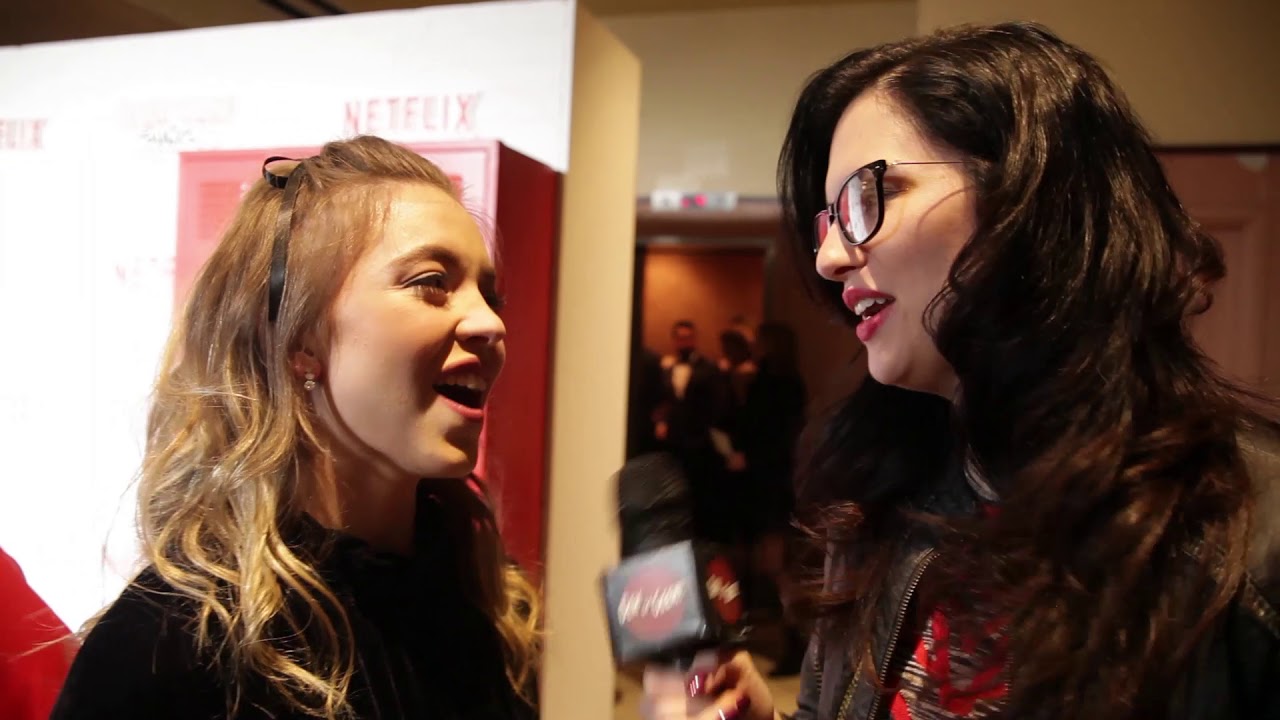 Netflix's 'Everything Sucks' Red Carpet Premiere - Cast Interview (Part II)