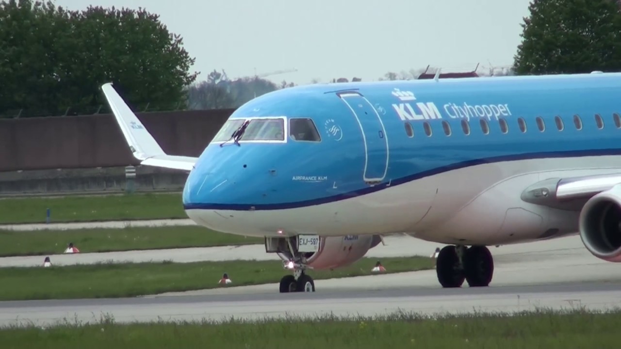Airport Stuttgart STR - Airliner Spotting 2017