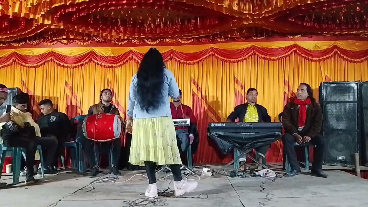 শিল্পী আশামনি 