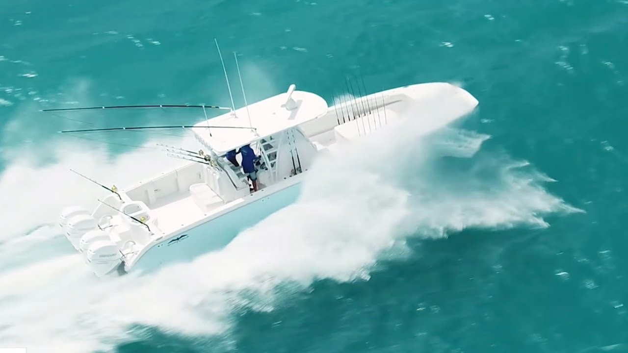 Может ли 40-футовый катамаран Invincible Boats преодолеть 800 миль за один день?