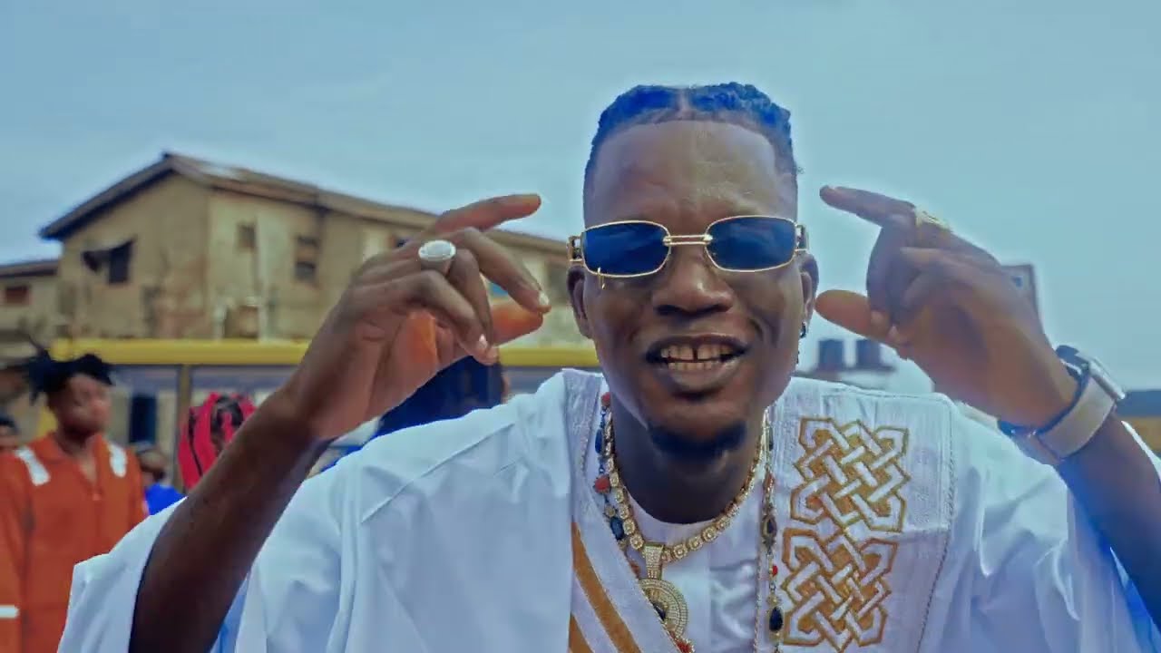 PIOPIO - Moscolee ft Portable (Official Video)