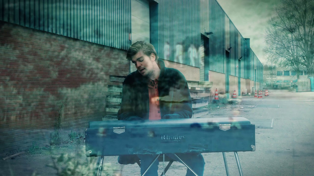 Tim Treffers - Love's just a season