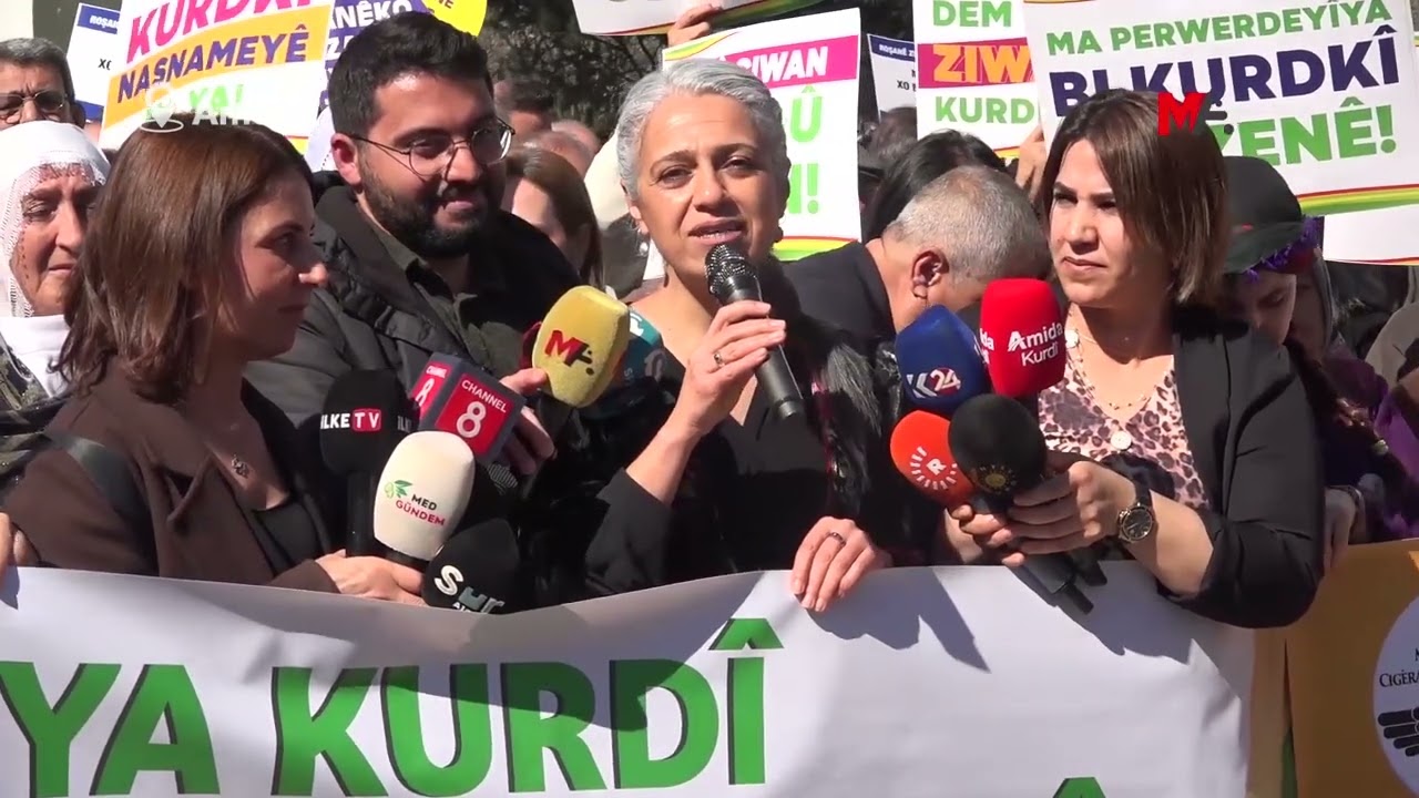 AMED'DE ANADİL YÜRÜYÜŞÜ: ENGELLERİ KALDIRIN