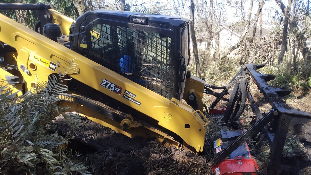 Forestry Mulcher got stuck in the Mud! Land clearing with Dave of 