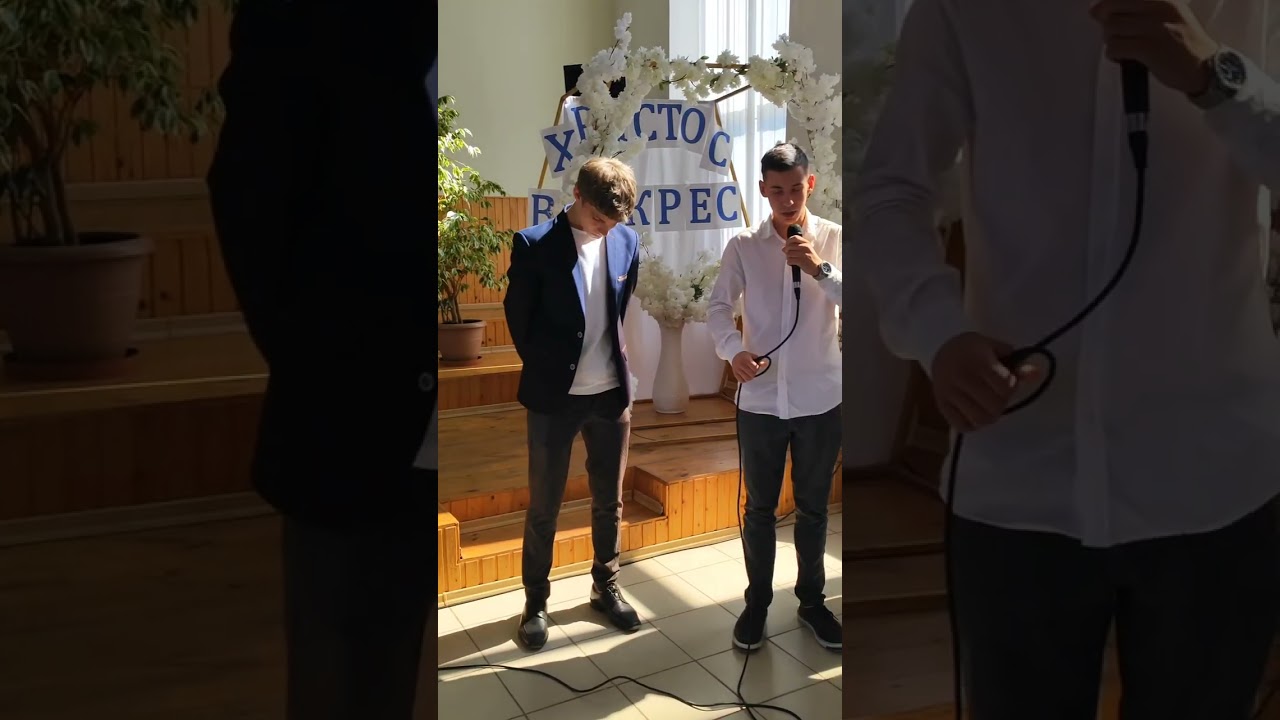 Церква міста Погребище святкове зібрання