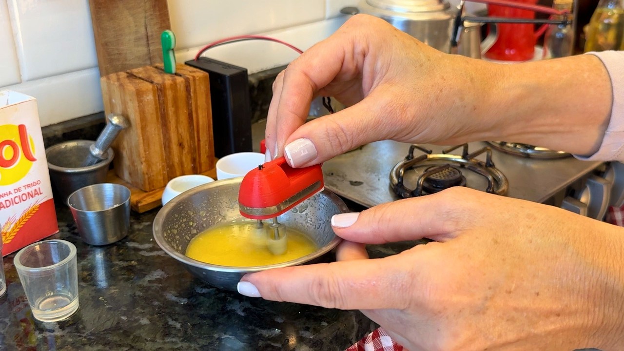 BOLINHO GELADO DE COCO: LEMBRAN&Ccedil;A DE INF&Acirc;NCIA! 😍🥥 | COMIDA EM MINIATURA | A MINICOZINHA