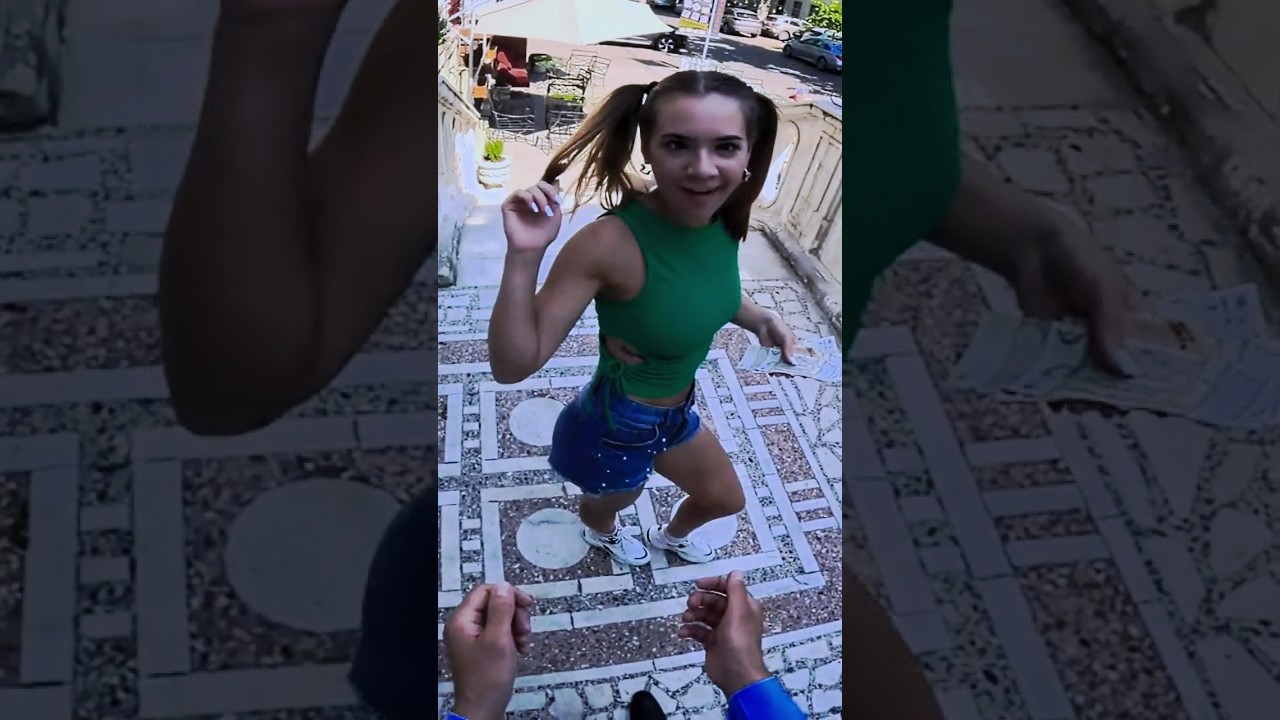 CRAZY GIRL WANTS ME TO BE HER LOVER   #epic #parkour #girl #love #escaping #romantic
