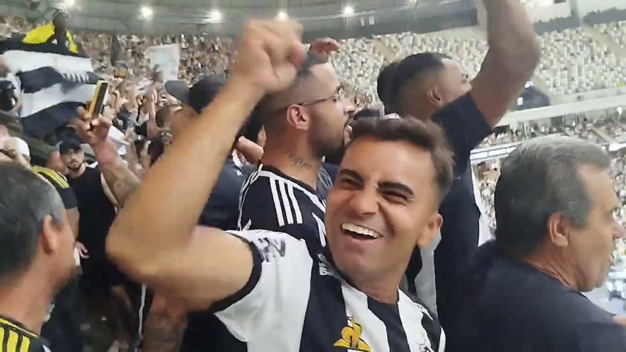 05/11/2025 ( Gols do Atlético). Loucura!!!   Loucura!!!   Torcida Pirando.