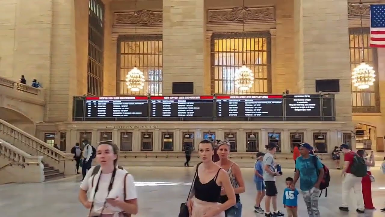 Walk through Grand Central Terminal NYC to #7 Train - Flushing Line