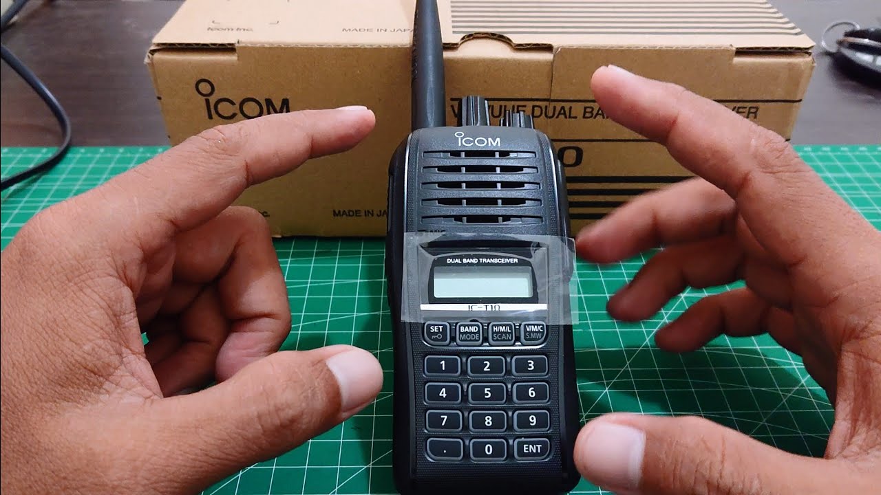 ICOM IC-T10 Dual band VHF/ UHF 5W
