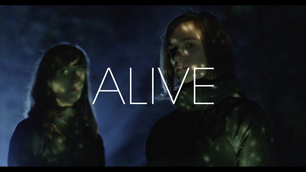 Noa Moon - Alive