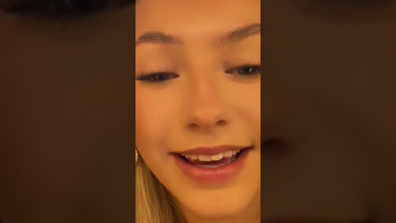 Babes 😘 #beautiful #periscope #vlog #share #broadcast