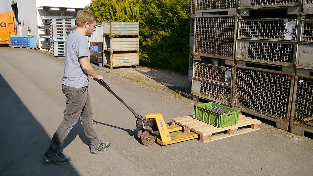 Umgang mit dem Hubwagen