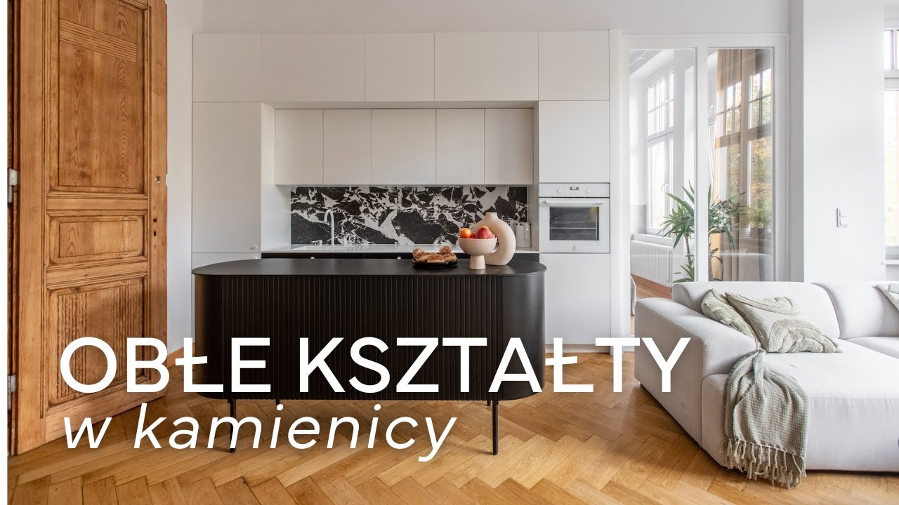 Przestronne mieszkanie projektantki – lamperie, krągłości i stare drewno w kamienicy | HOME TOUR