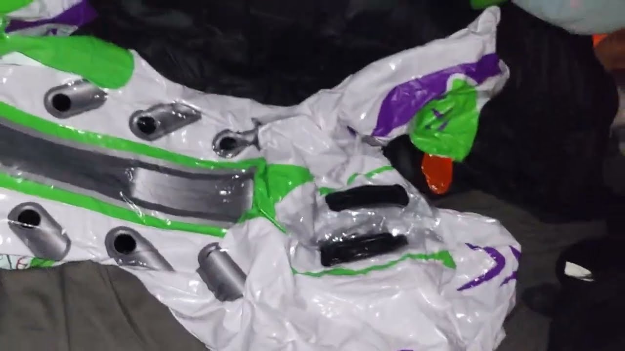Deflate the Inflatable 2017 Bestway Spaceship