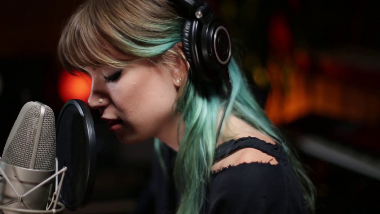 ANABEL ENGLUND -SO HOT- ACOUSTIC
