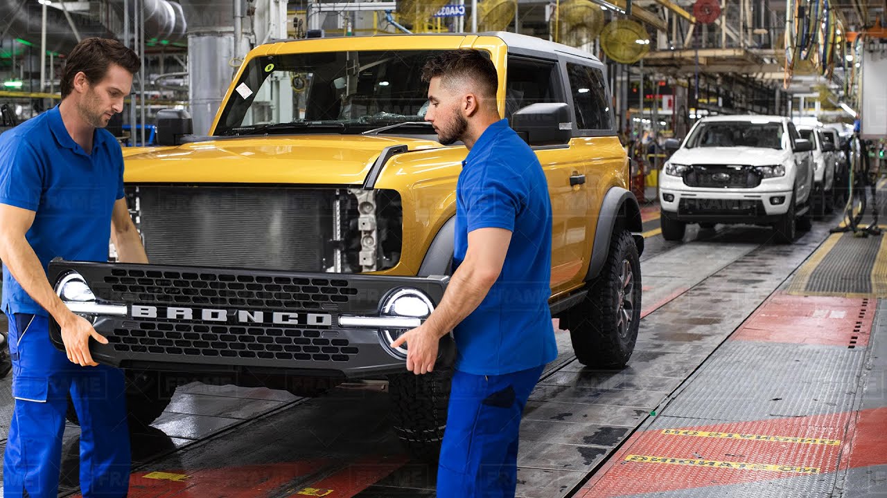 How They Build the Brand New Ford Bronco in US Factory - Production Line