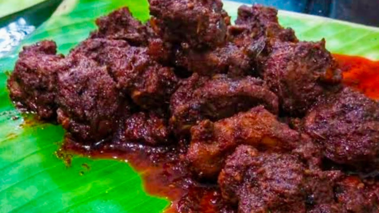 ചിക്കൻ പെരട്ട് തനിനാടൻ രുചിയിൽ!😋/Restaurant Style ചിക്കൻ പേരളൻ /Kerala Style Chickan varattiyathu 