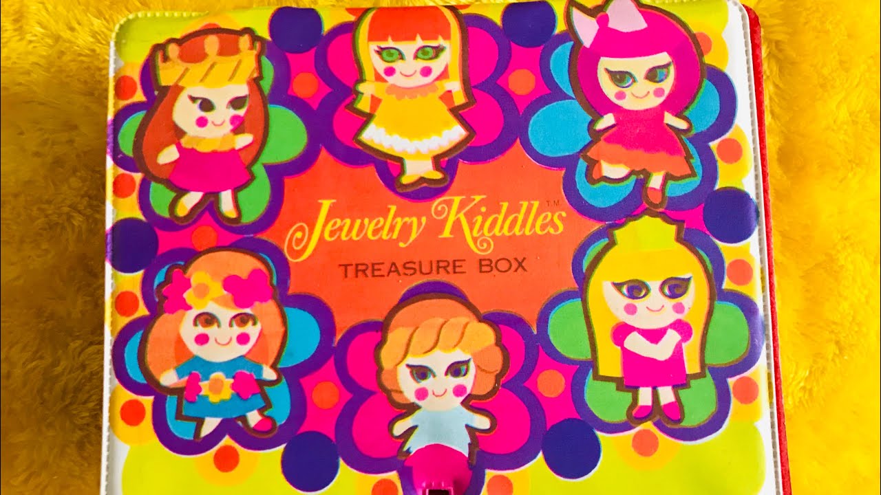 Happy #flashbackfriday sharing my Vintage Mattel Jewelry Kiddles