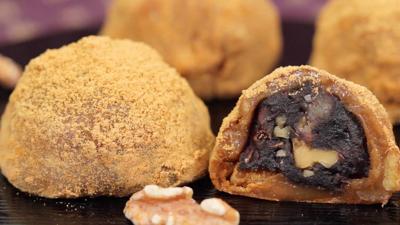 Walnut Daifuku with Sweet Sesame and Bean Paste Filling Recipe | Cooking with Dog