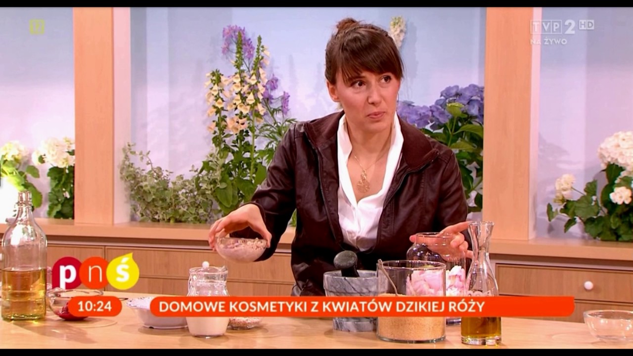Naturalne kosmetyki z płatków dzikiej róży. Joanna w TVP. Pytanie na Śniadanie.