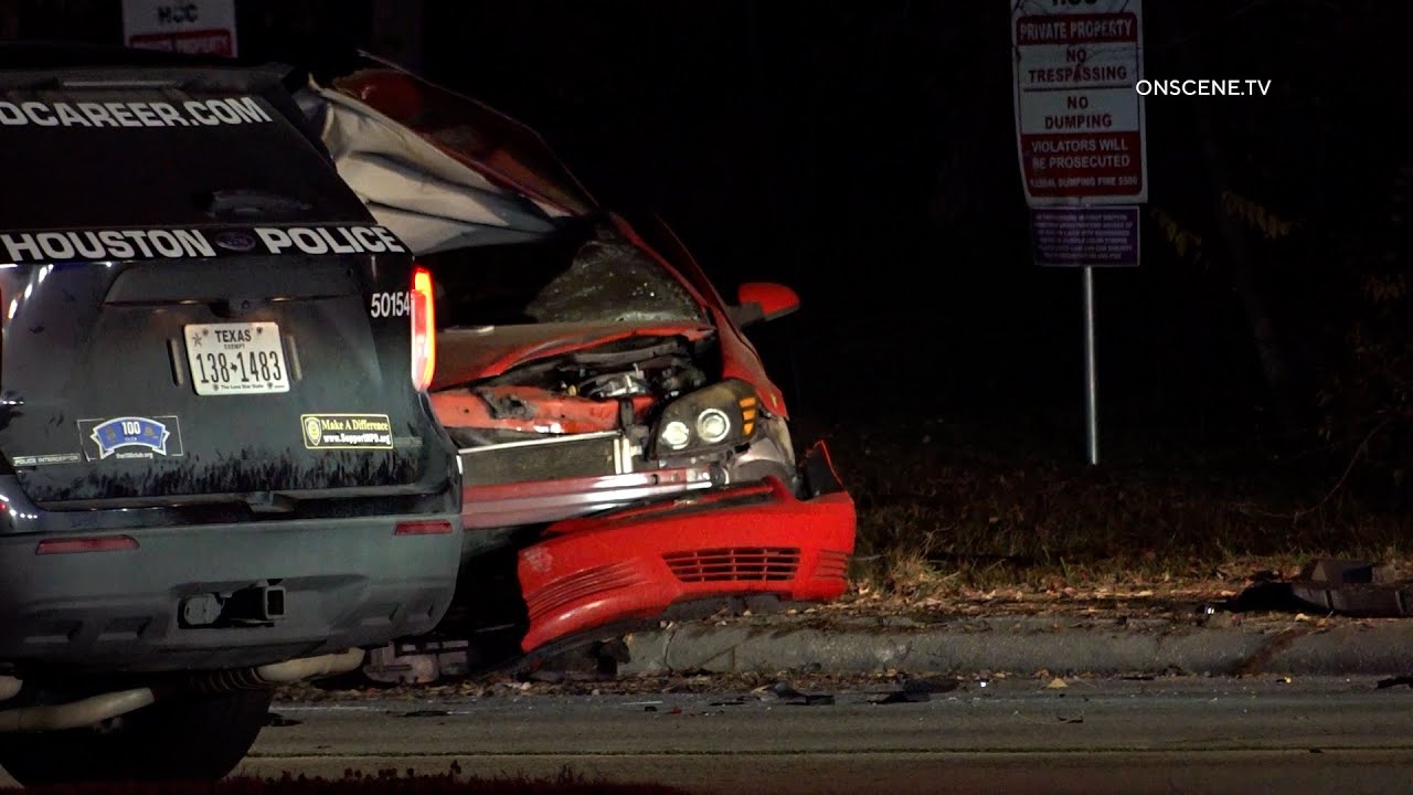 One Person Killed in Multi-Vehicle Crash in Houston